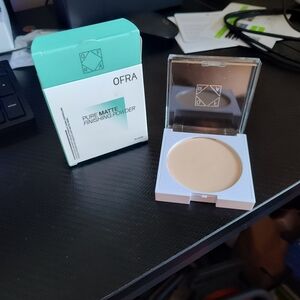 OFRA Pure Matte Finishing Powder - Beige